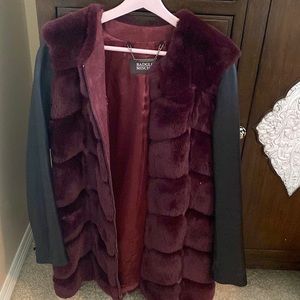 Badgely Mischka fur and leather jacket. Size S